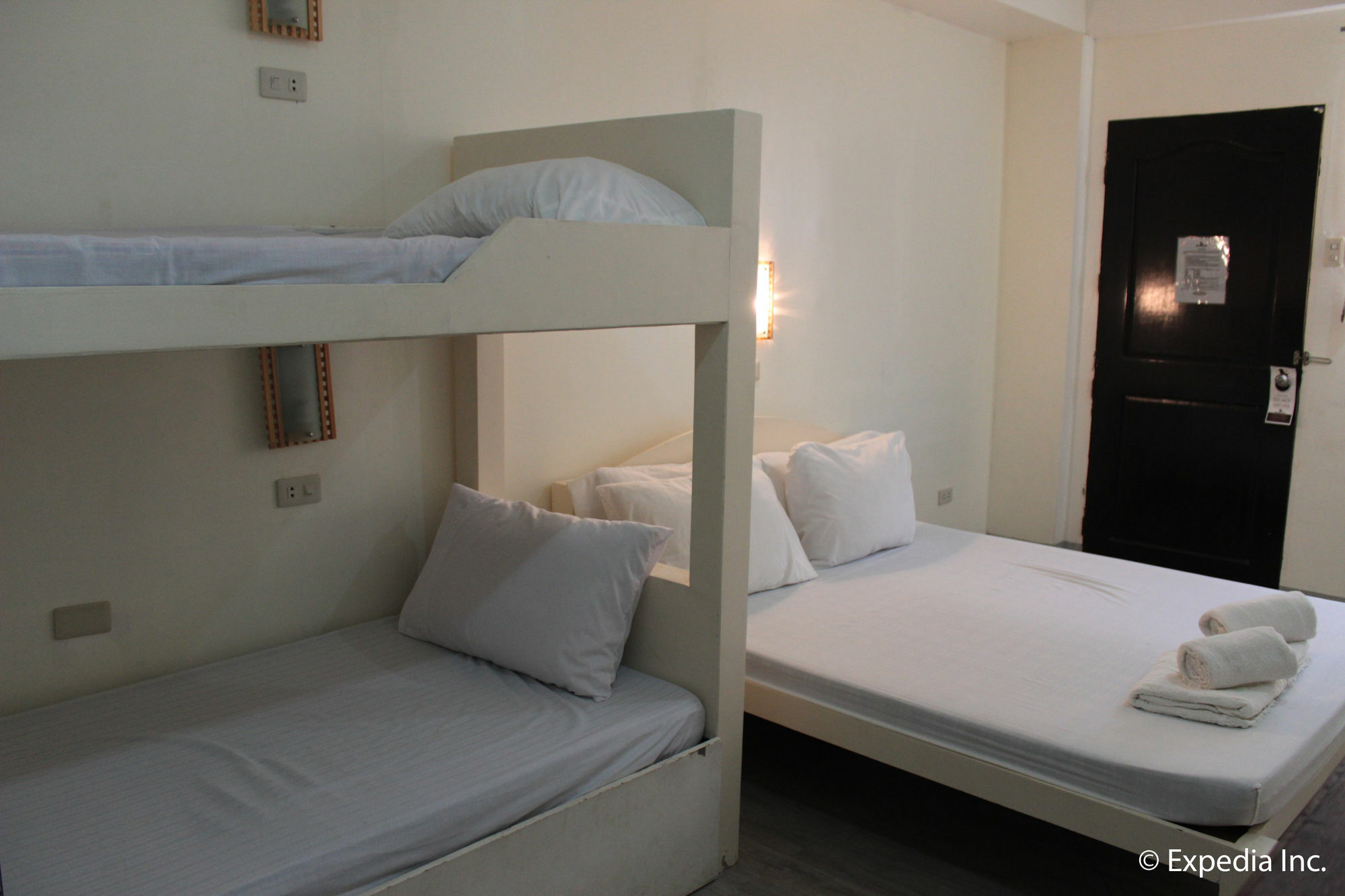 Reddoorz Plus Near Vigan Convention Center Exteriör bild
